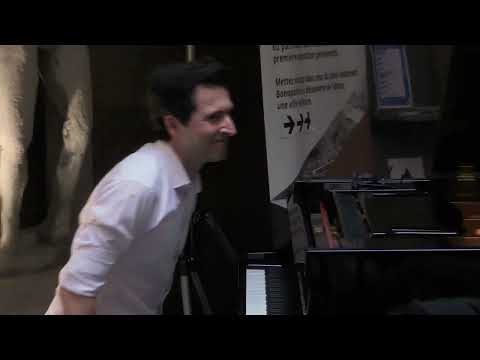 Liszt - Verdi : Paraphrase de Concert d'après Rigoletto (piano : Julien Kurtz)