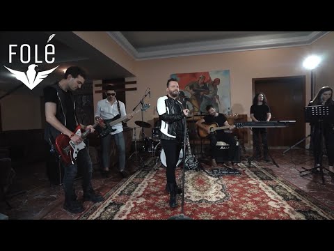 Renis Gjoka ft. Eglein Laknori - Ecim të dy (Rock The Dictator)