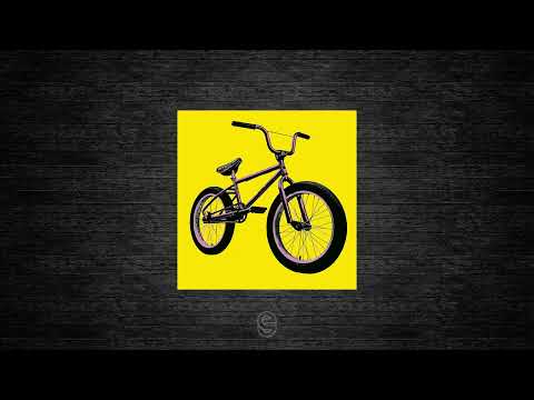 Premiere: Bonnie Spacey - Light Shadow - Exploited Club