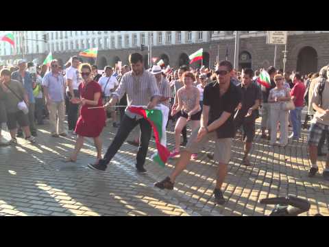 #ДАНСwithme - различният протест