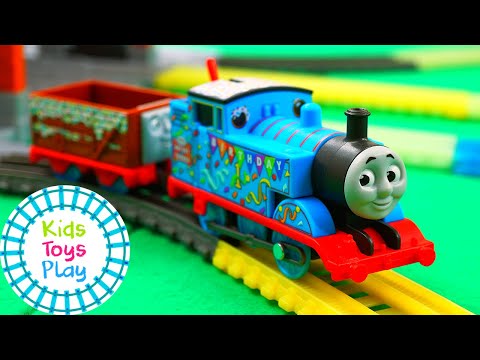 Thomas and Friends Track Build with TrackMaster Sets