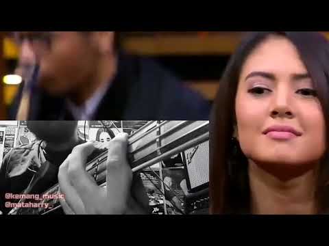 The Cure - Lovesong Bass Cover Ngejam bareng Aurelie Vincent & Desta