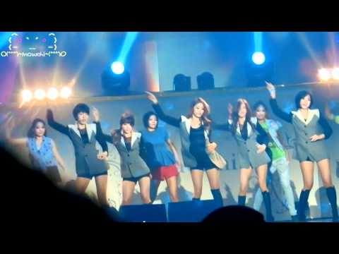 111227 Davichi Concert - Roly Poly