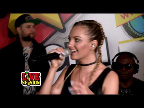 Alexandra Stan - Ecoute feat. Havana | ProFM LIVE Session