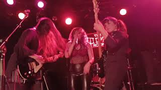 hoity-toity - without a sound (live at the viper room)