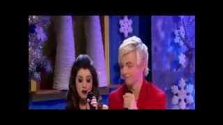 Ross Lynch & Laura Marano: I love Christmas