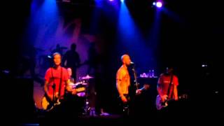 millencolin - devil me, live @ magazzini generali, milano 26-09-11