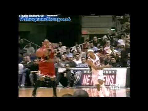 Kerry Kittles great anticipation & speed for the steal & slam in stride without dribbling the ball