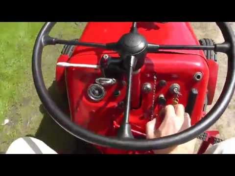 Oldtimer Traktor: Unsynchronisierte Getriebe schalten mit Zwischengas