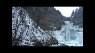 preview picture of video 'Finger Lakes - Hiking Taughannock Falls Gorge'