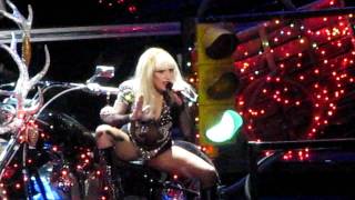 White Christmas - Lady Gaga 12/9/11