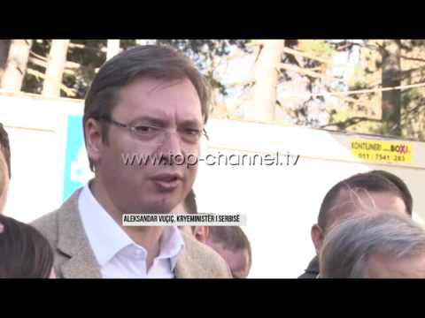 Vuçiç viziton kampin e refugjatëve në Preshevë - Top Channel Albania - News - Lajme