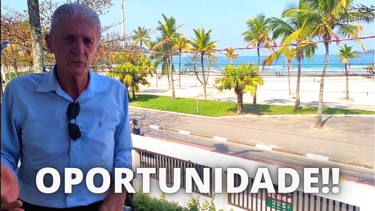 Oportunidade - Casa a venda pé na areia na praia da Enseada em Guarujá-SP - Frente total para o mar