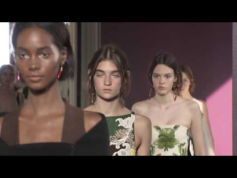 Valentino #HAUTECOUTURE FW 17/18