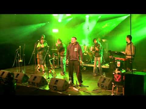 Fast Food Orchestra - Baby (live at Breznice 2010)
