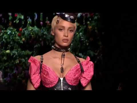 Moschino Spring Summer 2018 Milano Fashion Week