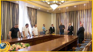 Աշխարհահռչակ կարատեիստ Արթուր Հովհաննիսյանը պարգևատրվել է ՀԱՕԿ-ի մեդալով