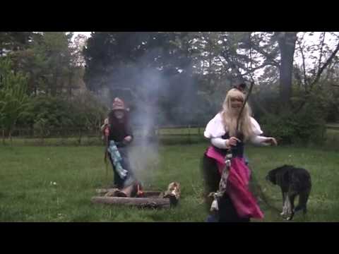 Mutig Walpurgisnacht Hexentanz