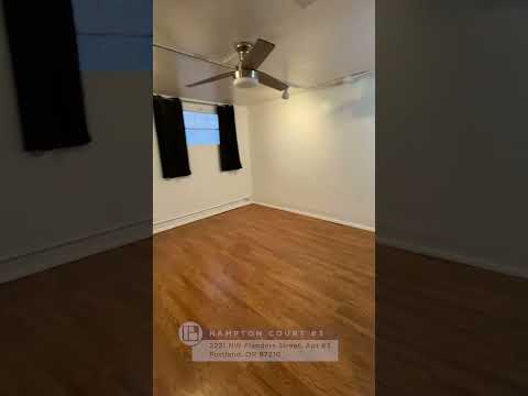 Hampton Court - Video 2 of 2