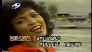 Download lagu Imam S Arifin & Dahlia - Berdayung Cinta ( Video Karaoke HD) mp3 Download lagu Imam S Arifin & Dahlia - Berdayung Cinta ( Video Karaoke HD) mp3