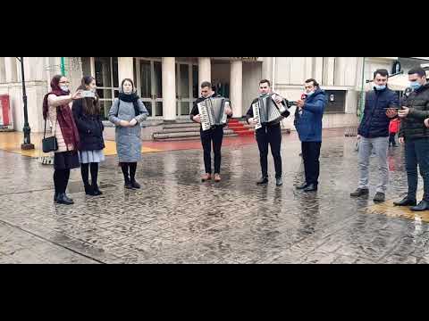 Cel care s-a dat pe Sine - Frații Ursachi și prietenii