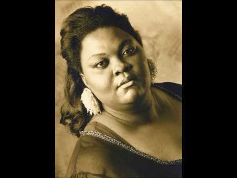 Marisa Turner -  I Wanna Be Loved By You  (Radio Edit )