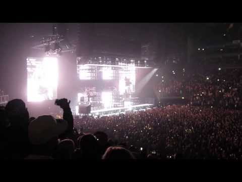Jay-Z '99 Problems' Magna Carter World Tour 2013