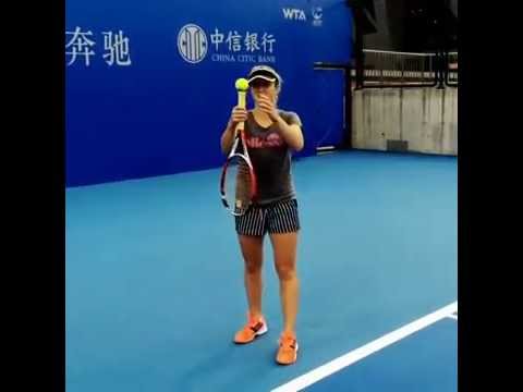 Elina Svitolina crazy service