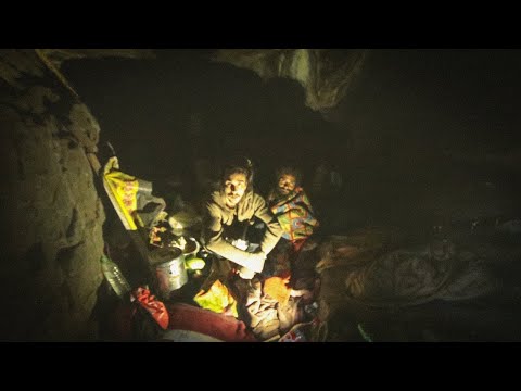 Meeting The Silent Man Who Lives In A Cave | India 🇮🇳 Video