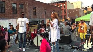 Lil Mama live performing Lip Gloss and Sausage at Brooklyn Bazaar block party