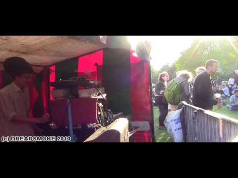 JAHMBASSADOR HI-FI @ 5 years of reservoir dub \ roots round 7 \ park de laeken 11-08-2013