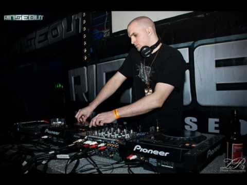 Dj Rowney - Nice﻿ It Up