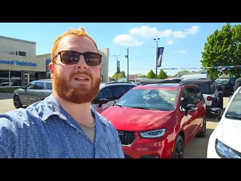 2026 Chrysler Pacifica Select AWD in Red Hot Pearl for sale at Kitchener Chrysler Dodge Jeep Ram in Kitchener, ON
