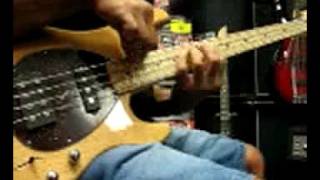 Video thumbnail for Music Man Sterling  HS Bass by universalrenote