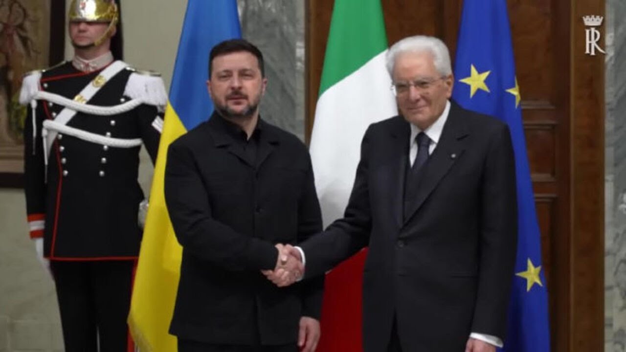 Mattarella a Zelensky: L'Italia sarà sempre al fianco dell'Ucraina