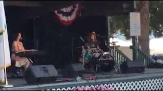 Douglas County Daughters play In The Summertime by Roger Miller at The Evergreen State Fair