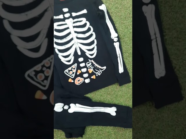 Vídeo relacionado con Pijamas para niños esqueleto Customes brillan en la oscuridad pijamas 2-7 años, Esqueleto, 5 años