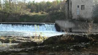 preview picture of video 'Vallée de l'Aveyron : Le Moulin des Bordes.'