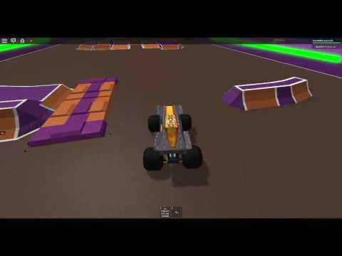 Monster Jam Max.D DOUBLE BACKFLIP Attempt