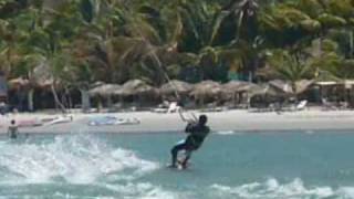 preview picture of video 'Kitesurfing in El Yaque'