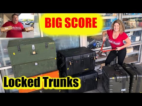 , title : 'Locked Military Trunks from Abandoned Storage Wars Auction BIG SCORE'