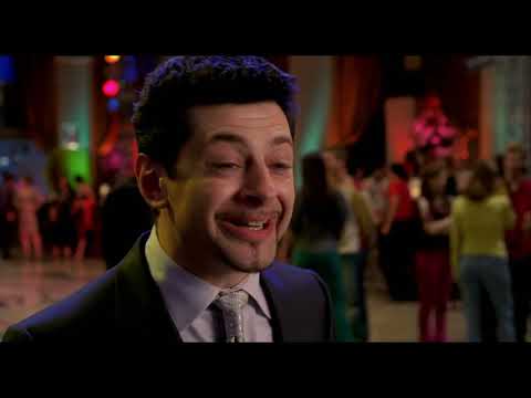 Official trailer still of 13 Going on 30: Jenna Rink beaming on a New York street