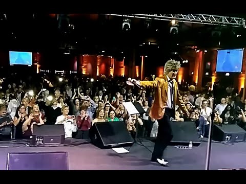 Rod Stewart Cover &amp; Forever Young Band