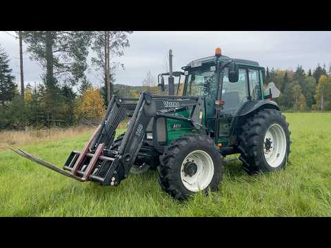 Köp Traktor Valtra A75 med lastare och redskap på Klaravik