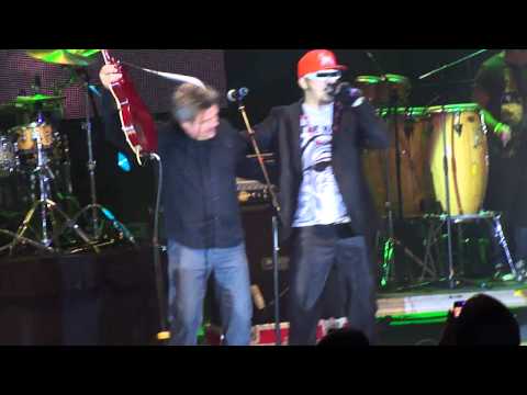 Los Pericos y Blanquito Man - Waiting For Your Love y Me Late "Rola Music Fest 2011"