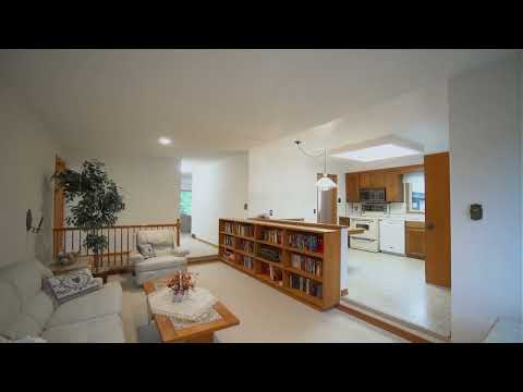 38 Blossom Bay, Charleswood (Winnipeg MB)