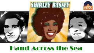 Shirley Bassey - Hand Across the Sea (HD) Officiel Seniors Musik