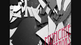 Munchie- Avoiding Mirrors