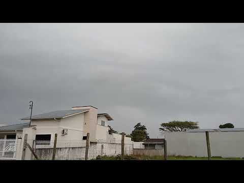Relâmpagos e raio em Araranguá SC 26/07/2026