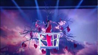 Demi Lovato - Skyscraper/Rascacielo (Live At ALMA Awards 2011)